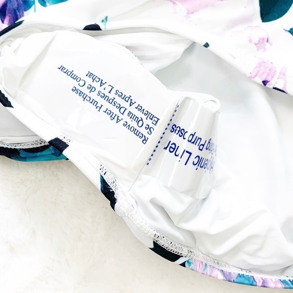 NEW ModCloth Pamela Floral One Piece Swimsuit Med - Picture 8 of 8